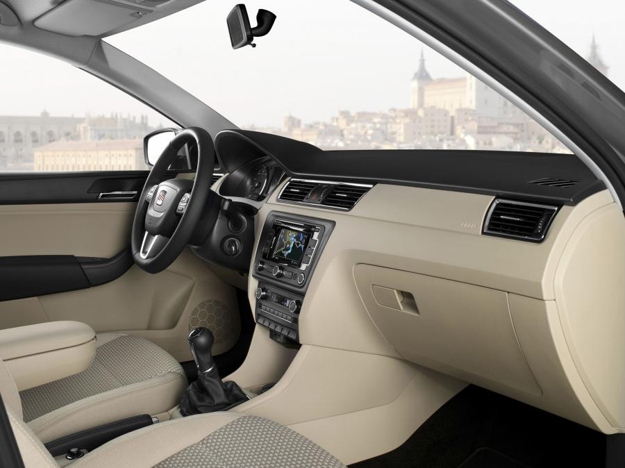  Seat Toledo 2012 года  (фото 16 из 46)